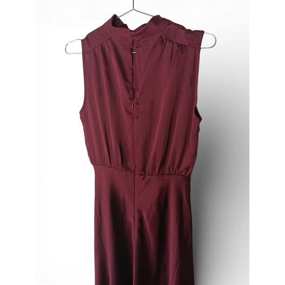 New with Tags Lulus Burgundy Sleeveless Maxi Dress High Neck Slit Size XS - Picture 10 of 16